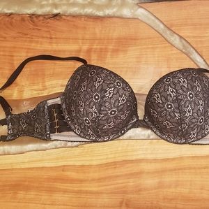 NWOT Victorias Secret Bra 34D